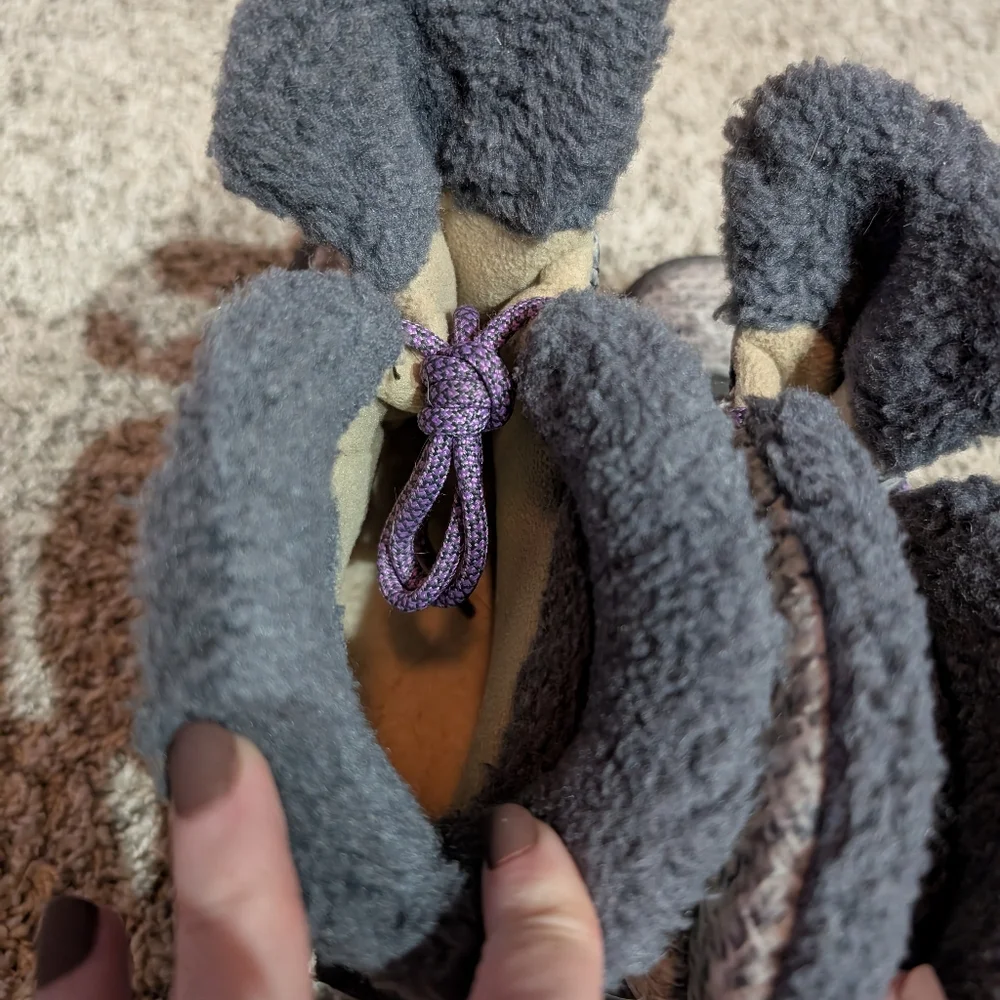 Bear paw snow boots